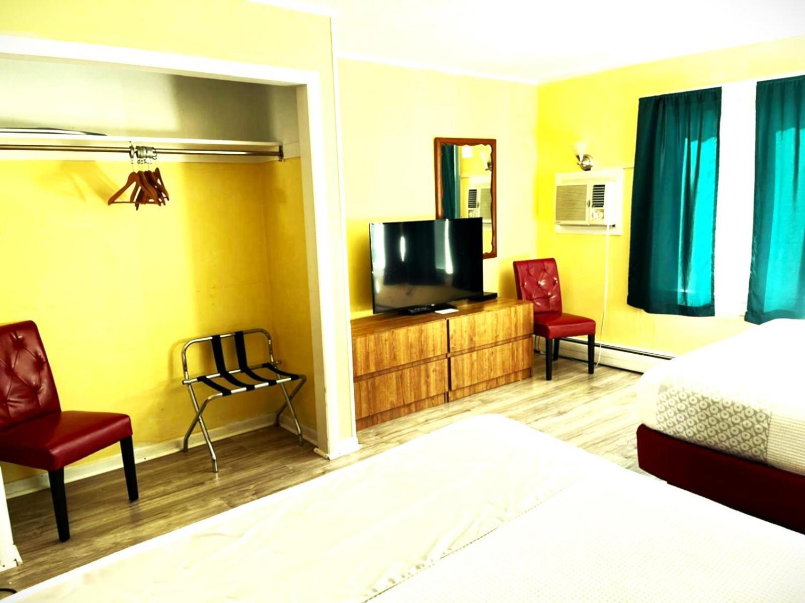 Buena Vista Inn Motel Delhi Eksteriør billede
