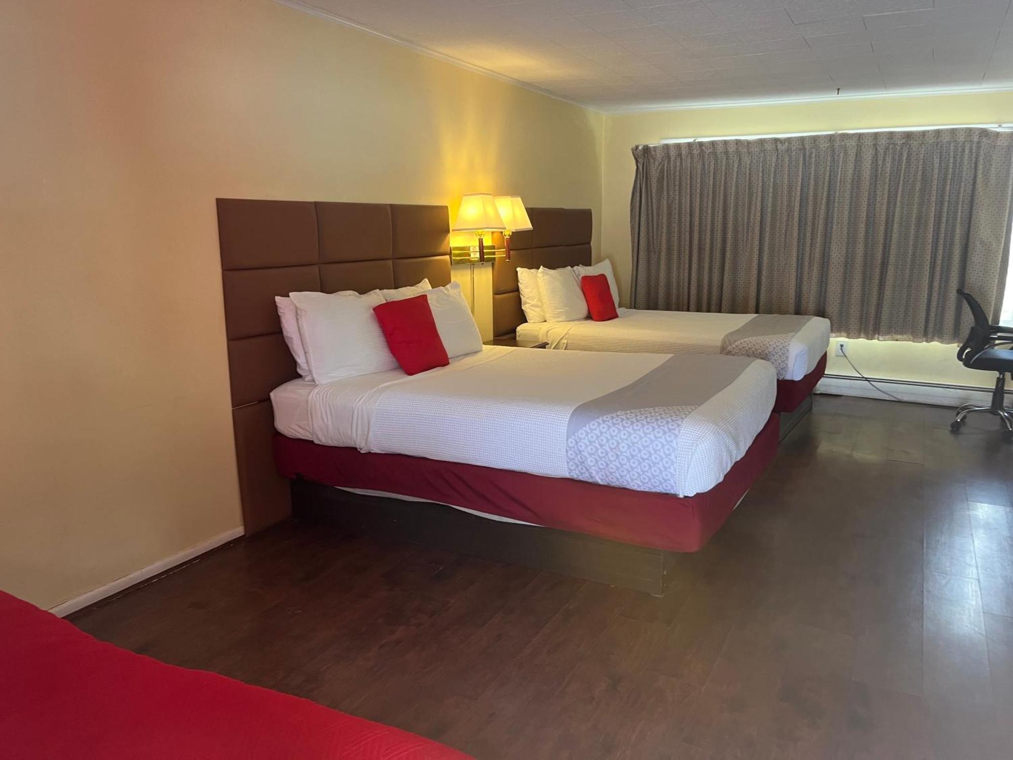 Buena Vista Inn Motel Delhi Eksteriør billede